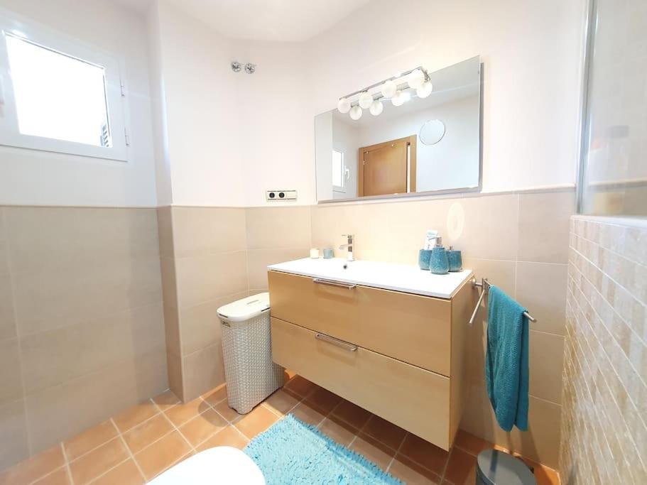 Cozy 2br Next To Club Higueron Appartement